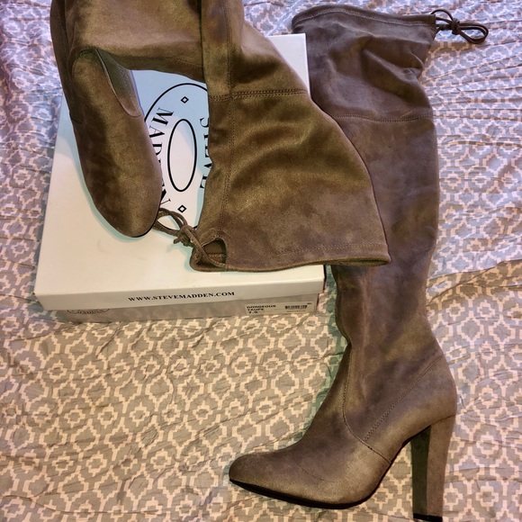 Steve Madden Shoes - Steve Madden over-the-knee heel